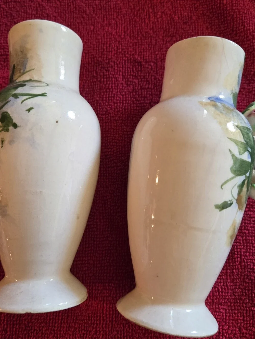VTG ITALIAN HAND PAINTED PORCELAIN Rose BUD VASES x 2 MANTEL OR DRESSING TABLE